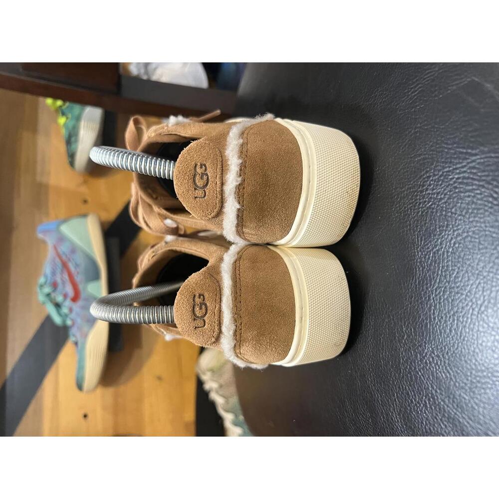 Ugg Casual Shoe - Picture 3 of 4